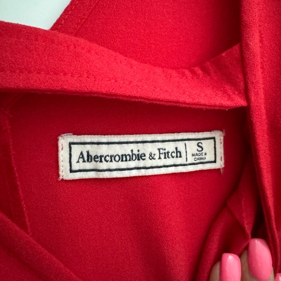 Short red dress - Picture 3 of 3